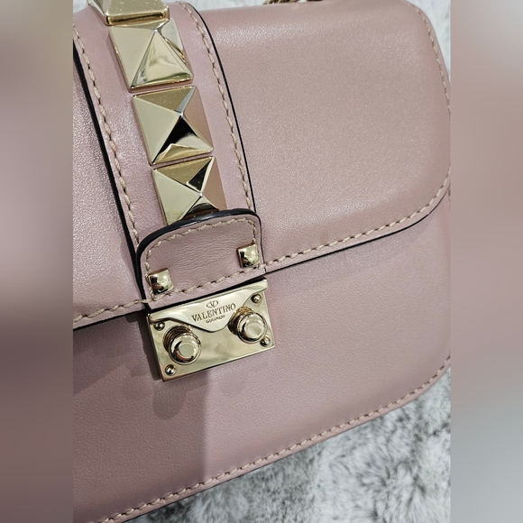 *SOLD* Valentino Garavani Glam Lock Rockstud Bag - Picture 11 of 12